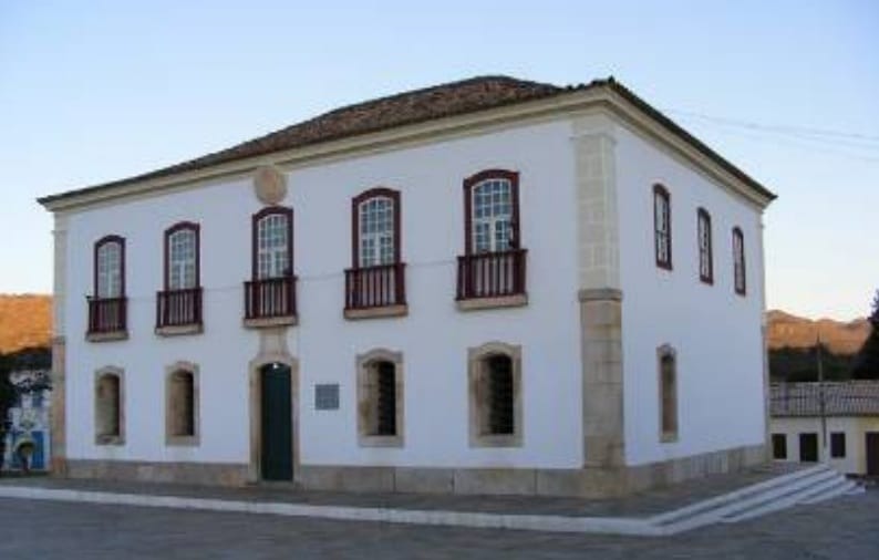 Antiga Casa da Câmara e Cadeia (Atual Forum) de Rio de Contas Antiga Casa da Câmara e Cadeia (Atual Forum) de Rio de Contas