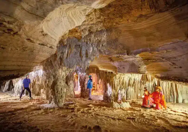 Gruta da Lapa Doce em Iraquara BA Gruta da Lapa Doce em Iraquara BA