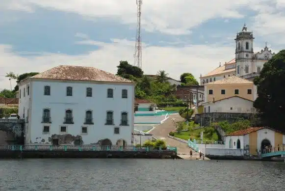 Jaguaripe na Baía de Todos os Santos Jaguaripe na Baía de Todos os Santos