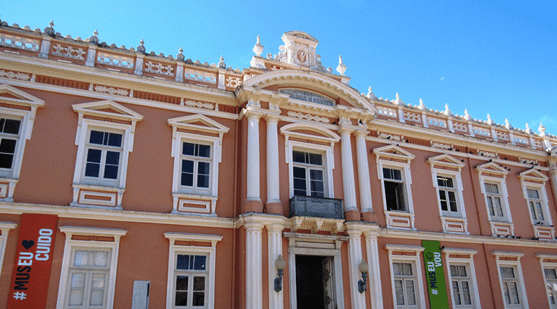 Museu de Arqueologia e Etnologia da UFBA em Salvador BA Museu de Arqueologia e Etnologia da UFBA em Salvador BA