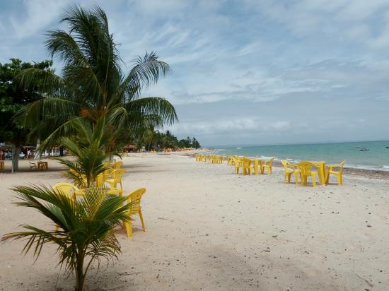 Praia das Amoreiras na Ilha de Itaparica Praia das Amoreiras na Ilha de Itaparica