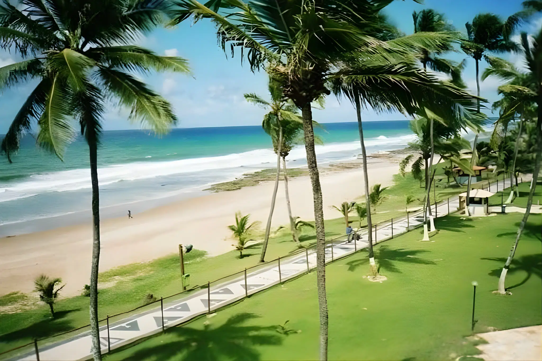 Praia de Ipitanga em Lauro Freitas BA Praia de Ipitanga em Lauro Freitas BA