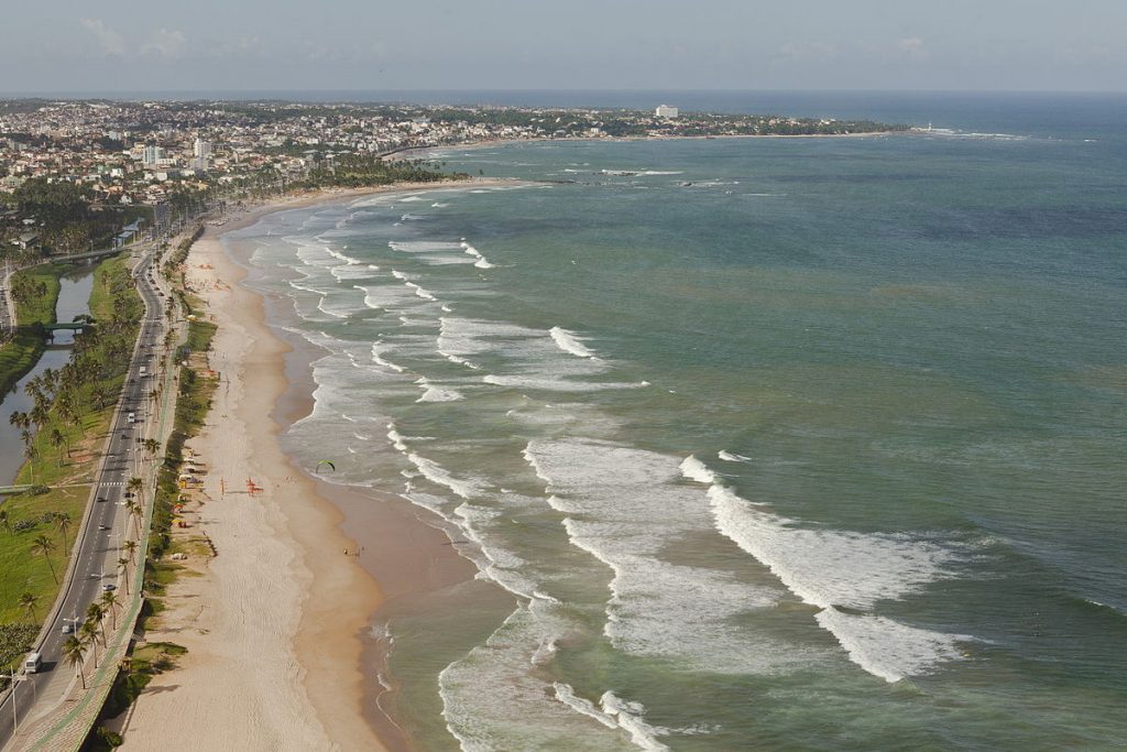 Praia de Jaquaribe em Salvador Praia de Jaquaribe em Salvador