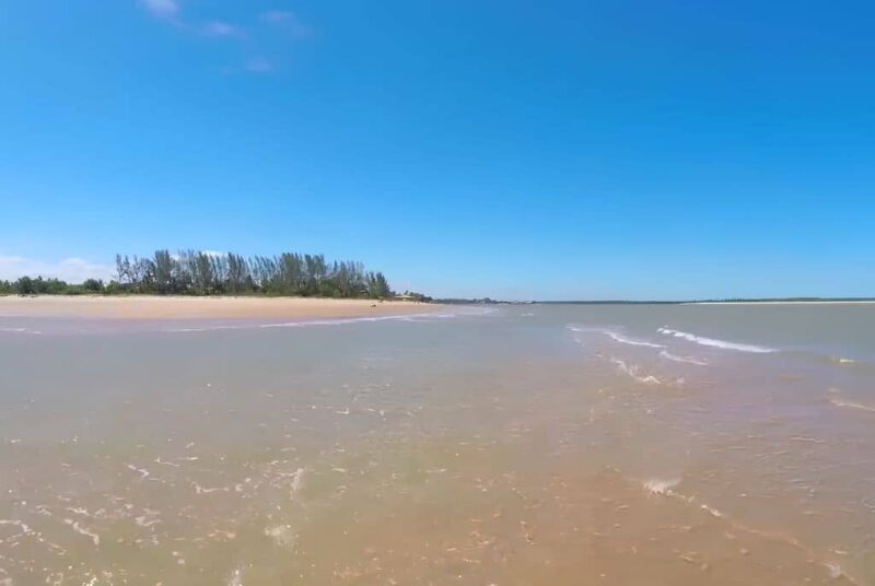 Praia do Lugar Comum – Nova Viçosa – BA Praia do Lugar Comum – Nova Viçosa – BA