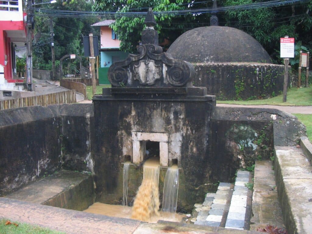 Fonte Grande (Fonte do Imperador) em Morro de São Paulo Fonte Grande (Fonte do Imperador) em Morro de São Paulo