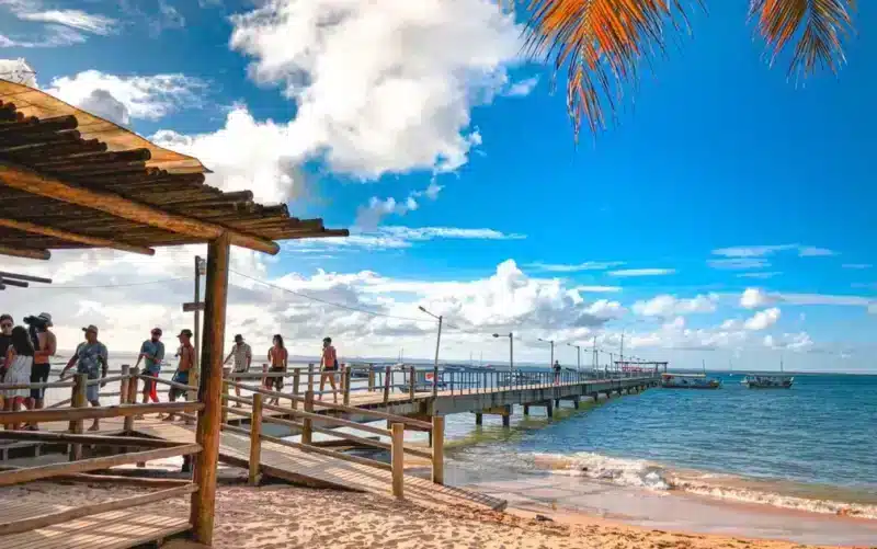Píer de Barra Grande, por onde chegam os turistas que escolhem viajar pelo mar Píer de Barra Grande, por onde chegam os turistas que escolhem viajar pelo mar