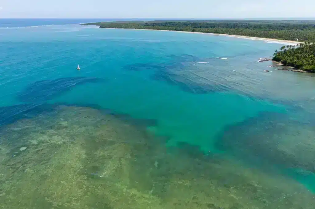 Praia de Bainema na Ilha de Boipeba Praia de Bainema na Ilha de Boipeba
