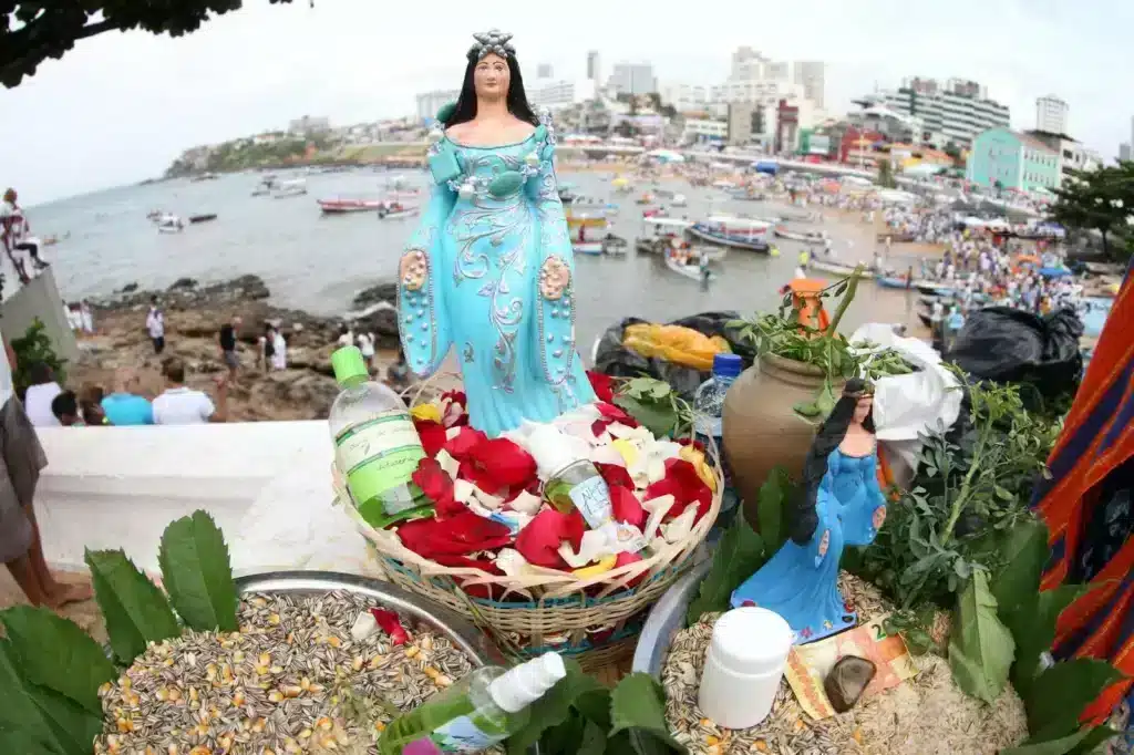 A festa de Iemanjá no Rio Vermelho em Salvador BA A festa de Iemanjá no Rio Vermelho em Salvador BA