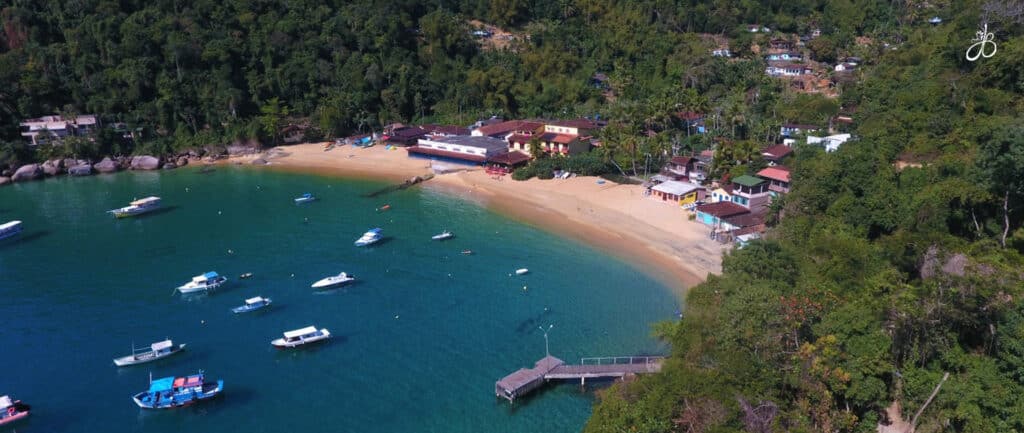 PRAIA VERMELHA EM ILHA GRANDE RJ PRAIA VERMELHA EM ILHA GRANDE RJ