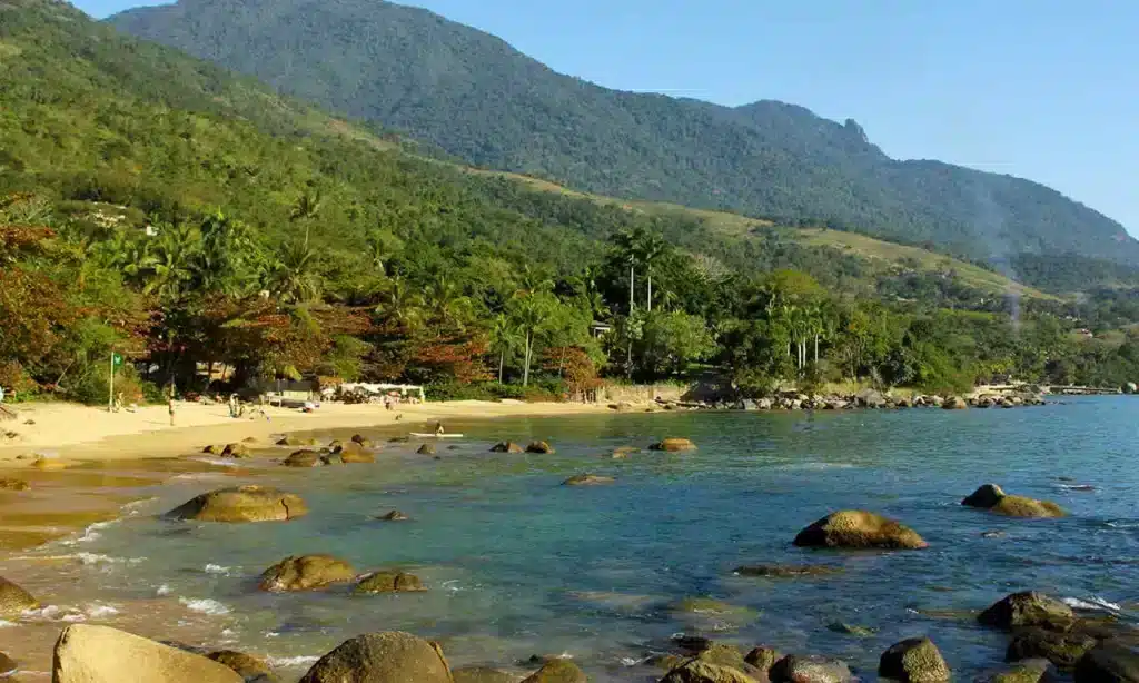 Praia do Julião ou Prainha em Ilhabela Praia do Julião ou Prainha em Ilhabela