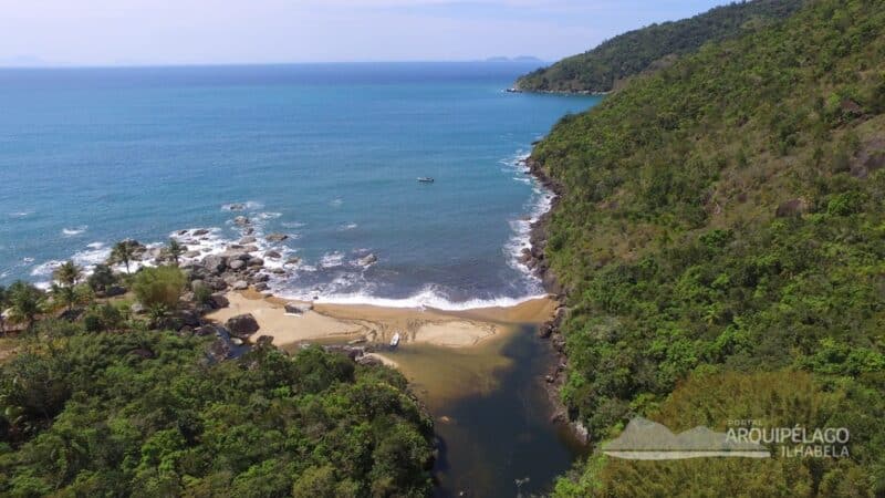 Praia do Poço em Ilhabela Praia do Poço em Ilhabela
