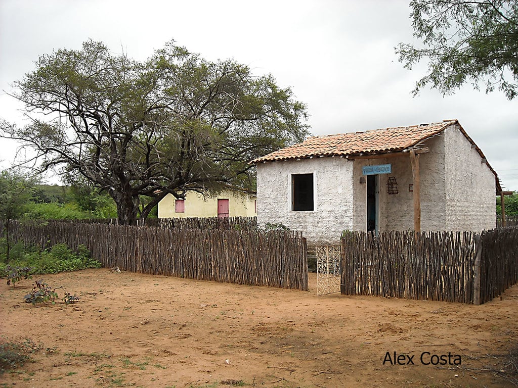 Sítio Passagem das Pedras (Casa de Lampião) Sítio Passagem das Pedras (Casa de Lampião)