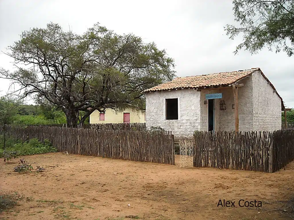 Sítio Passagem das Pedras (Casa de Lampião) Sítio Passagem das Pedras (Casa de Lampião)
