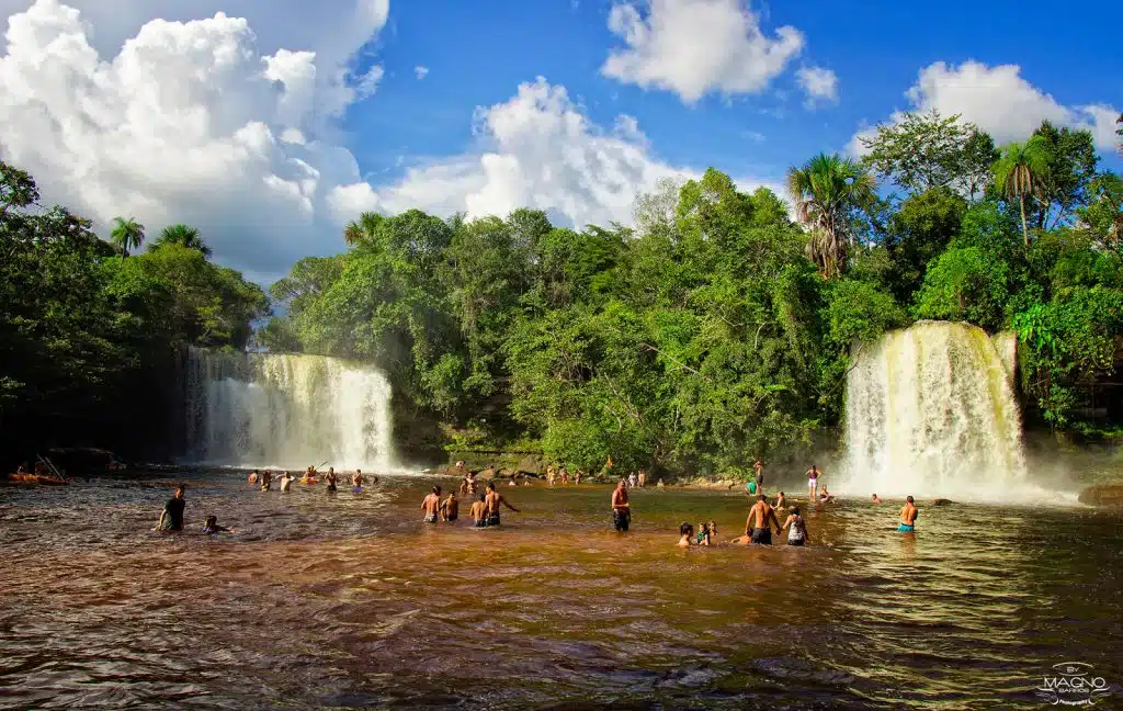Cachoeiras Itapecuru na Chapada das Mesas Cachoeiras Itapecuru na Chapada das Mesas