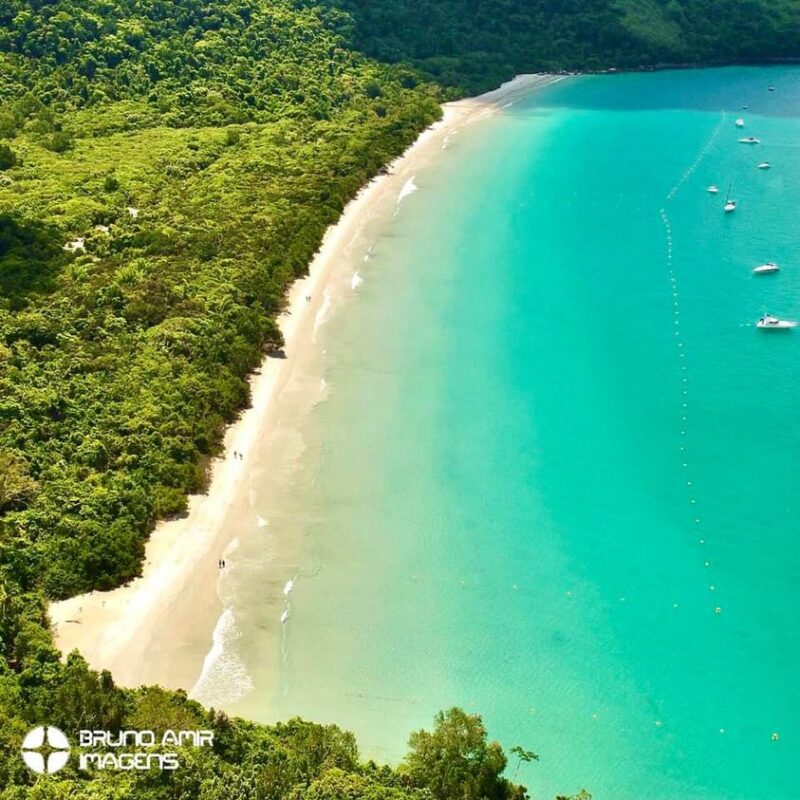 Praia das Palmas na Ilha Anchieta Praia das Palmas na Ilha Anchieta