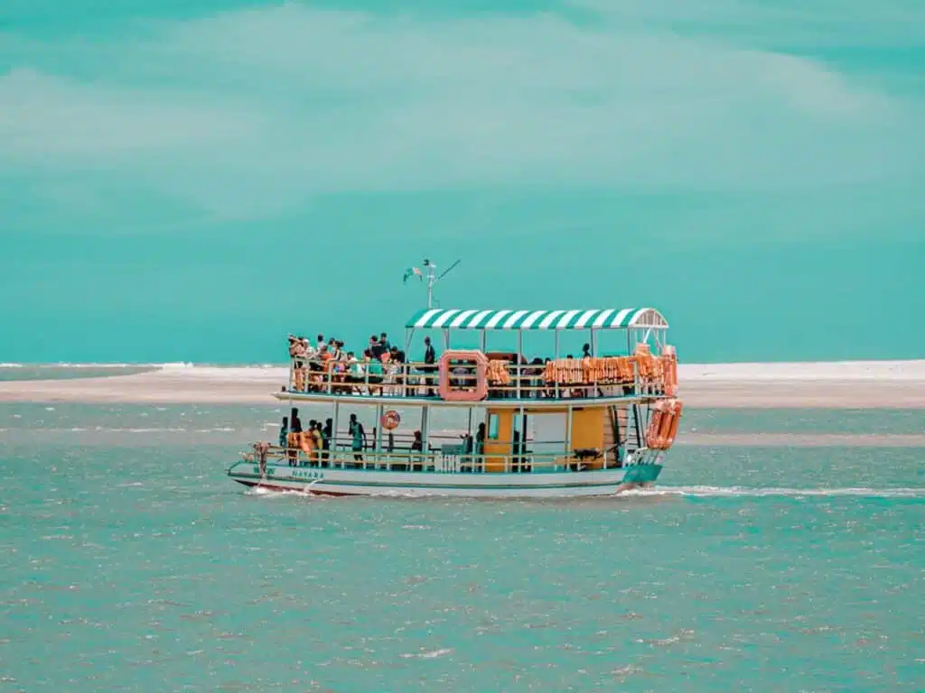 Passeio pelo Rio Jaquaripe no Ceará Passeio pelo Rio Jaquaripe no Ceará