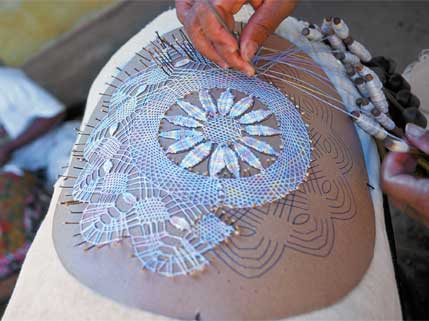 renda de bilro no nordeste - rendeira renda de bilro no nordeste - rendeira