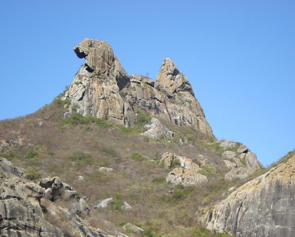 Pedra da Galinha Choca em Quixadá Pedra da Galinha Choca em Quixadá