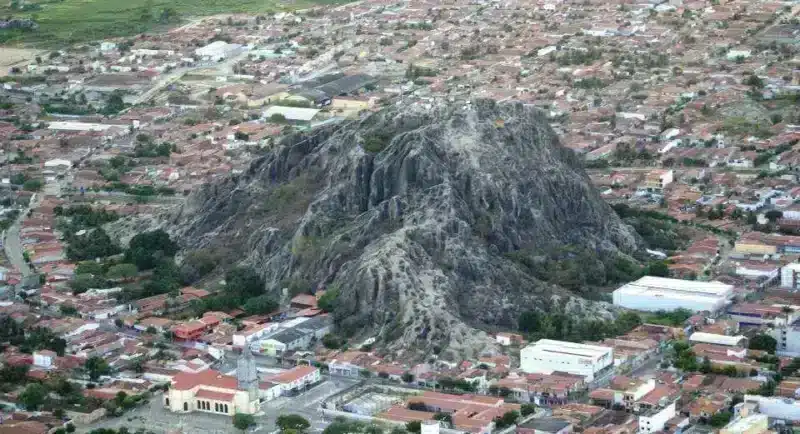 Pedra do Cruzeiro em Quixadá Pedra do Cruzeiro em Quixadá