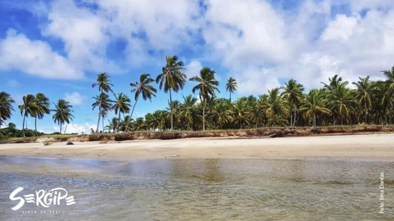 Praia do Coqueirinho em Sergipe Praia do Coqueirinho em Sergipe