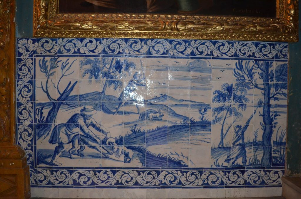 Azulejos no interior da Capela Dourada Azulejos no interior da Capela Dourada