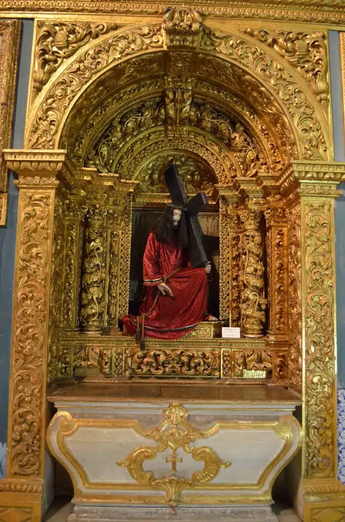 Imagens no interior da Capela Dourada Imagens no interior da Capela Dourada