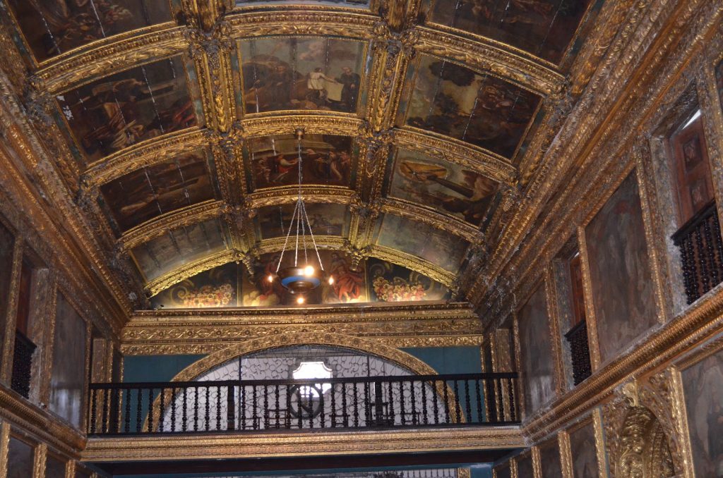 Pinturas no interior da Capela Dourada Pinturas no interior da Capela Dourada