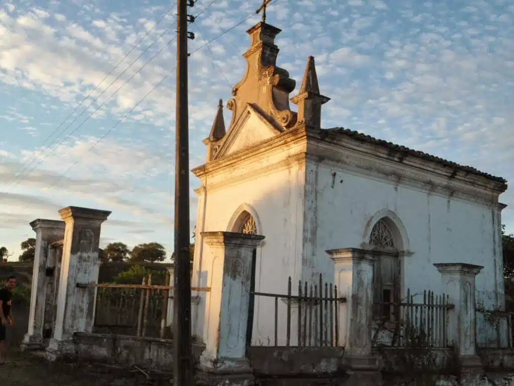 Capela da Fazenda Maquiné Capela da Fazenda Maquiné