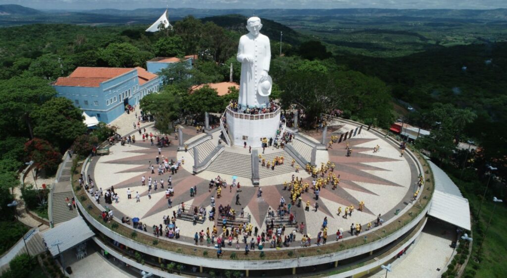 Colina do Horto em Juazeiro do Norte Colina do Horto em Juazeiro do Norte
