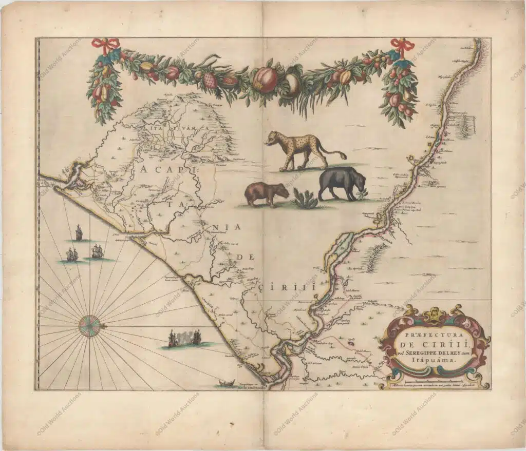Mapa da Costa Leste do Brasil de 1647 - Este belo mapa da costa brasileira é adornado com uma enorme guirlanda no topo com muitas frutas nativas e uma onça, anta e capivara. Com o norte orientado para a direita, o mapa cobre a região litorânea do São Francisco ao sul até a foz do rio Vaza-Barris. O mapa traça os rios no interior com nomes de lugares e detalhes topográficos ao longo de suas margens. Há uma escaramuça naval, três navios holandeses e uma canoa na costa do Atlântico. Foi desenhado após pesquisas reais de Georg Marcgraf, Elias Herckmanns e outros e estava entre os primeiros mapas do Brasil baseados em dados não portugueses. Blaeu emitiu pela primeira vez este e seus mapas complementares em 1647 para Gaspar Barleus' Rerum per octennium in Brasília. Eles também foram reunidos em um grande mapa de parede, Brasília qua parte paret Belgis. Os mapas então apareceram no Atlas Maior a partir de 1662. "Praefectura de Ciriii, vel Seregirppe Delrey cum Itapuama", Blaeu, Johannes Mapa da Costa Leste do Brasil de 1647 - Este belo mapa da costa brasileira é adornado com uma enorme guirlanda no topo com muitas frutas nativas e uma onça, anta e capivara. Com o norte orientado para a direita, o mapa cobre a região litorânea do São Francisco ao sul até a foz do rio Vaza-Barris. O mapa traça os rios no interior com nomes de lugares e detalhes topográficos ao longo de suas margens. Há uma escaramuça naval, três navios holandeses e uma canoa na costa do Atlântico. Foi desenhado após pesquisas reais de Georg Marcgraf, Elias Herckmanns e outros e estava entre os primeiros mapas do Brasil baseados em dados não portugueses. Blaeu emitiu pela primeira vez este e seus mapas complementares em 1647 para Gaspar Barleus' Rerum per octennium in Brasília. Eles também foram reunidos em um grande mapa de parede, Brasília qua parte paret Belgis. Os mapas então apareceram no Atlas Maior a partir de 1662. "Praefectura de Ciriii, vel Seregirppe Delrey cum Itapuama", Blaeu, Johannes