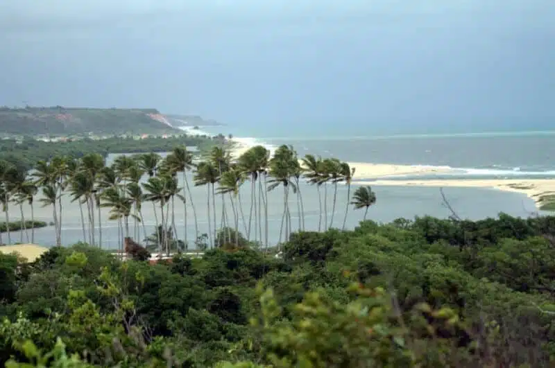 Estuário do Abiaí em Pitimbu na Paraíba Estuário do Abiaí em Pitimbu na Paraíba