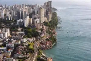 Avenida Contorno em Salvador BA