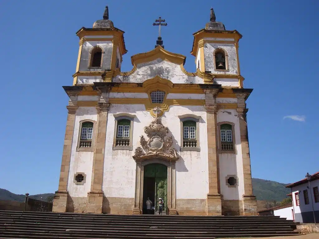 IGREJA DE SÀO FRANCISCO DE ASSIS EM MARIANA MG IGREJA DE SÀO FRANCISCO DE ASSIS EM MARIANA MG