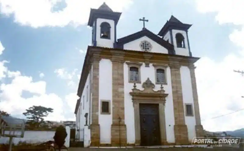 IGREJA NOSSA SENHORA DO ROSÁRIO DOS PRETOS EM MARIANA MG IGREJA NOSSA SENHORA DO ROSÁRIO DOS PRETOS EM MARIANA MG