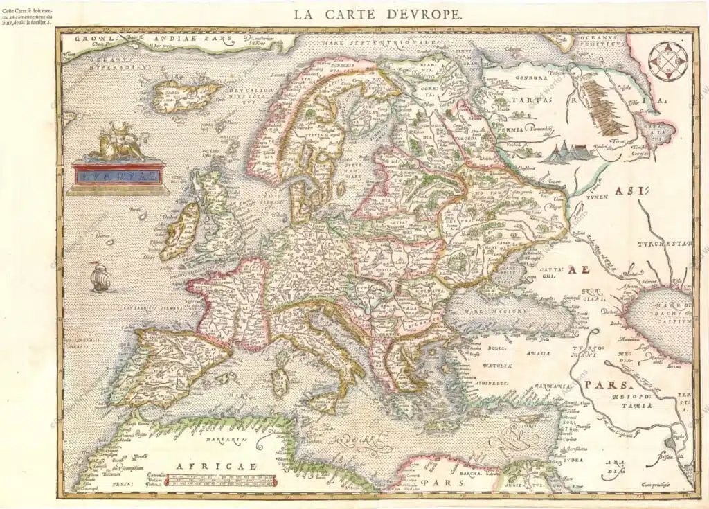Mapa da Europa de 1575 Mapa da Europa de 1575 - Cosmographie Universelle de Tout le Monde Escassa versão em xilogravura do mapa da Europa de Ortelius - "Europae", Belleforest, Francois Este mapa escasso é uma versão em xilogravura do mapa da Europa de Ortelius. O mapa estende-se até incluir a Islândia e parte da Gronelândia, e há uma pequena porção do Labrador a invadir o mapa no canto superior esquerdo. Também se estende à Ásia Ocidental e ao Norte de África. O cortador de blocos tentou imitar a gravura em cobre com um mar pontilhado e os adornos de Ortelius, mas a execução num bloco de madeira é visivelmente mais grosseira. O mapa é modestamente adornado com um barco à vela, uma rosa dos ventos e um acampamento de tendas na Rússia. A personificação de Europa a ser raptada por Zeus sob a forma de um touro adorna a cartela de título. Houve apenas uma edição da Cosmographie de Belleforest, pelo que o mapa é escasso e raramente se encontra disponível no mercado.