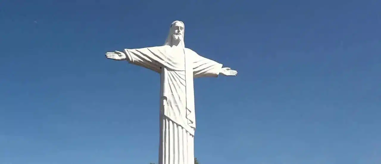 Cristo Redentor do Pantanal em Coxim MS Cristo Redentor do Pantanal em Coxim MS