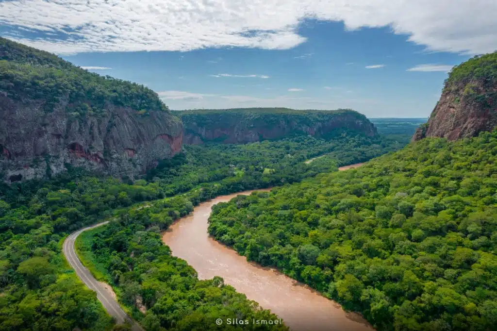 Estrada-Parque Piraputanga - MS450 Estrada-Parque Piraputanga - MS450