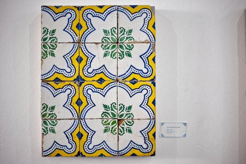Azulejo Colonial de Fachada no Centro Histórico de São Luís do Maranhão Azulejo Colonial de Fachada no Centro Histórico de São Luís do Maranhão