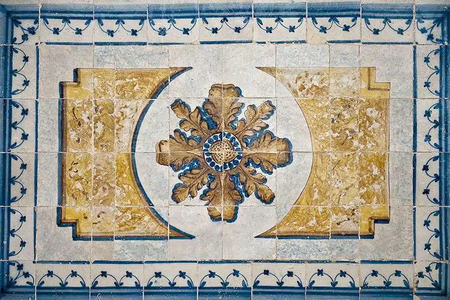 Azulejo Colonial de Fachada no Centro Histórico de São Luís do Maranhão Azulejo Colonial de Fachada no Centro Histórico de São Luís do Maranhão