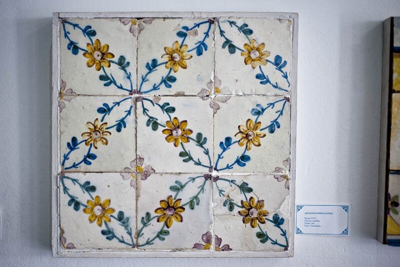 Azulejo Colonial de Fachada no Centro Histórico de São Luís do Maranhão Azulejo Colonial de Fachada no Centro Histórico de São Luís do Maranhão