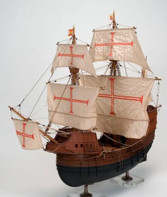 Nau "São Gabriel" - Navios dos Descobrimentos Portugueses dos Séculos XV e XVI. Nau "São Gabriel" - A nau "São Gabriel" era um dos quatro navios da armada que, em 1497, iniciou a primeira viagem com destino à Índia, pelo Cabo da Boa Esperança, levando Vasco da Gama, como capitão-mor. Navios dos Descobrimentos Portugueses dos Séculos XV e XVI.