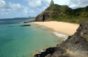 Praia do Americano em Fernando de Noronha