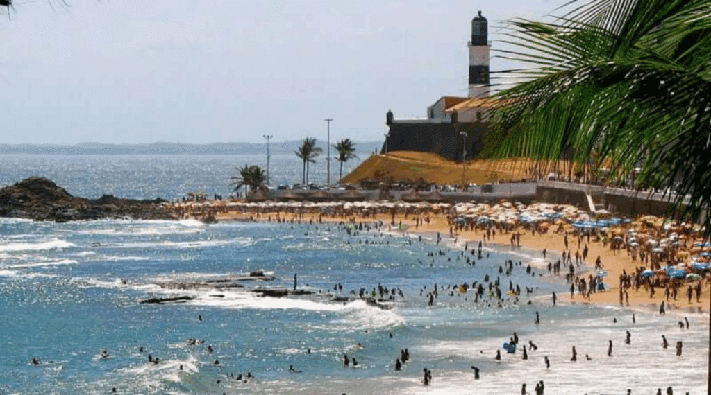 Praia do Farol da Barra em Salvador Praia do Farol da Barra em Salvador