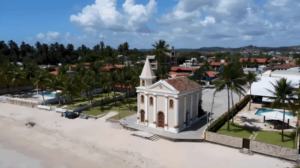 Igreja de São Pedro na praia das Campas em Tamandaré PE Igreja de São Pedro na praia das Campas em Tamandaré PE