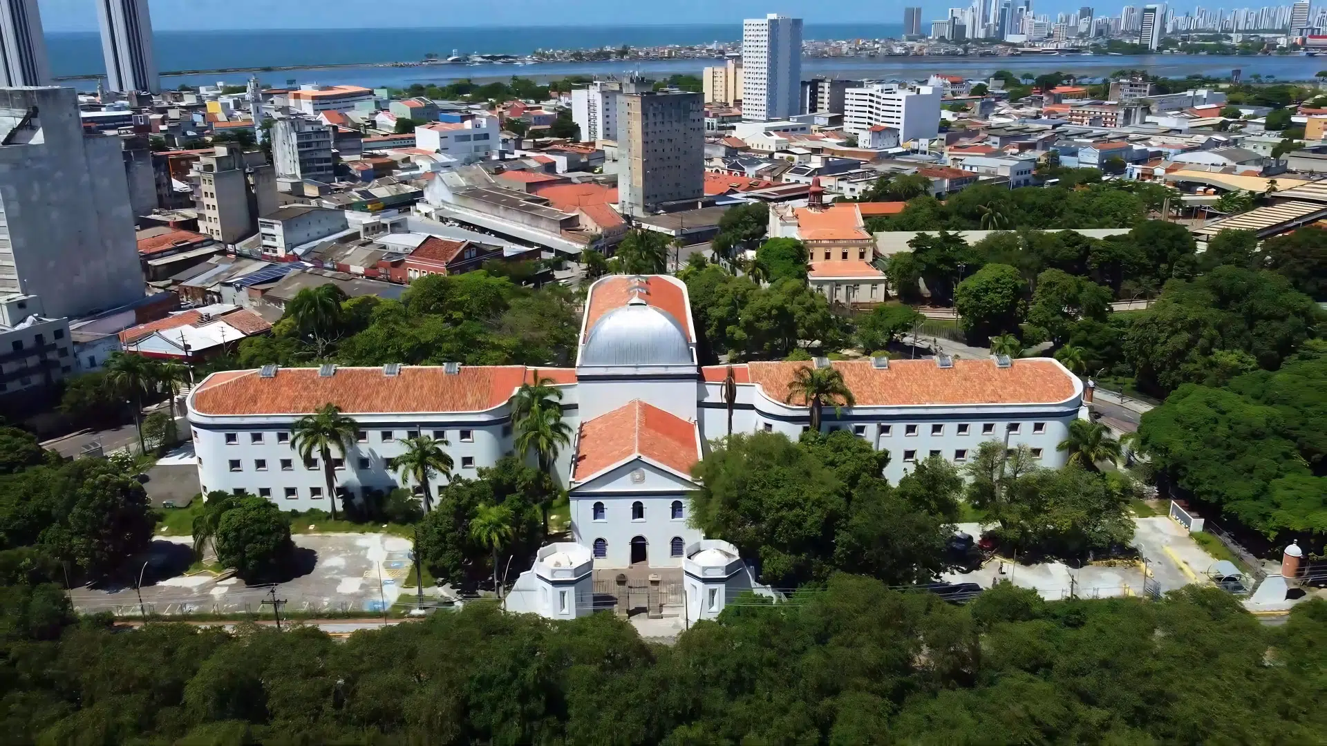 Casa da Cultura — artesanato e memória local em Recife Casa da Cultura — artesanato e memória local em Recife